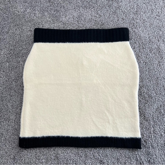 Oak & Fort FUZZY COLOUR BLOCK MINI SKIRT. NWT - Picture 5 of 8
